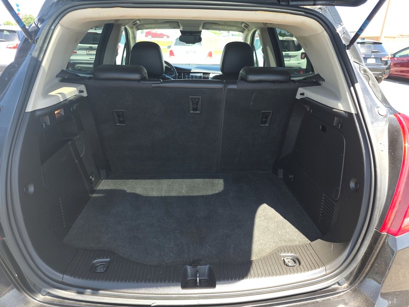 Buick Encore Vehicle Full-screen Gallery Image 11