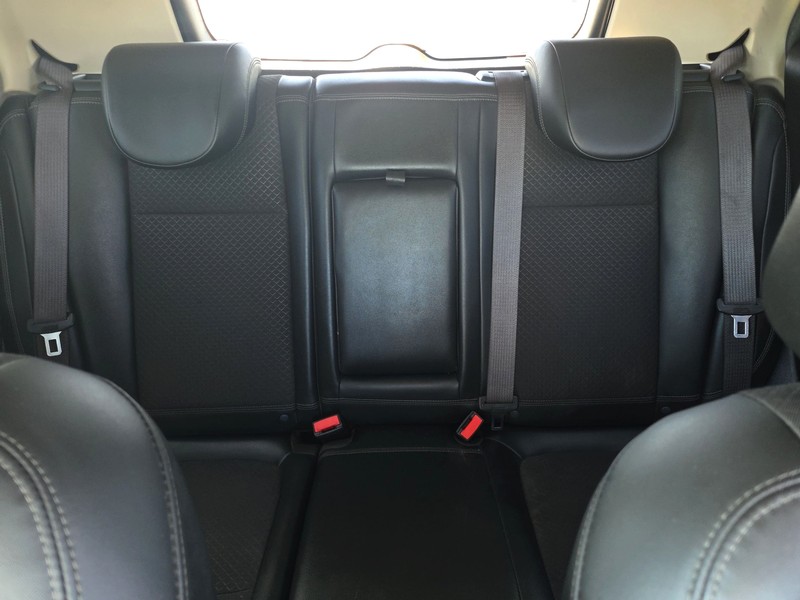 Buick Encore Vehicle Full-screen Gallery Image 13
