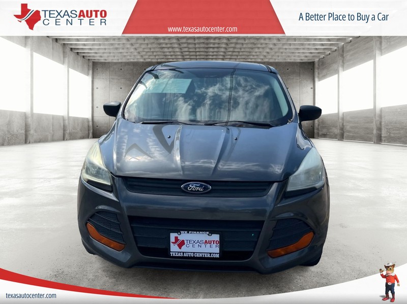 Ford Escape Vehicle Full-screen Gallery Image 3