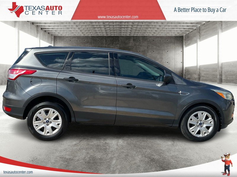 Ford Escape Vehicle Full-screen Gallery Image 4