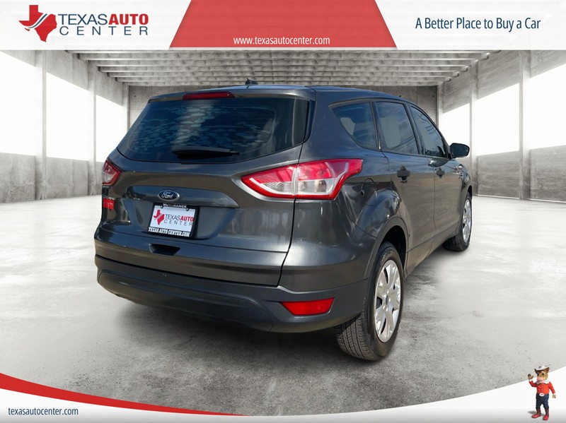 Ford Escape Vehicle Full-screen Gallery Image 7