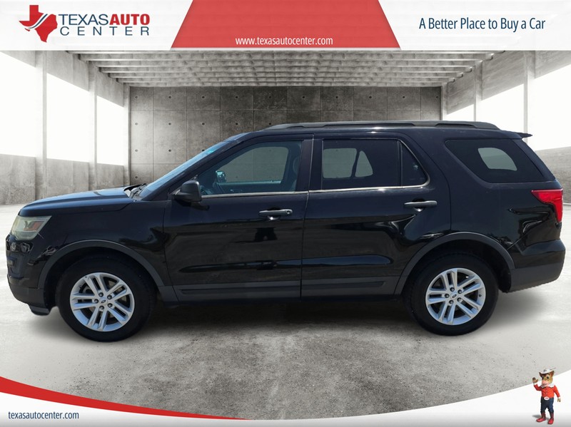 Ford Explorer Vehicle Full-screen Gallery Image 5