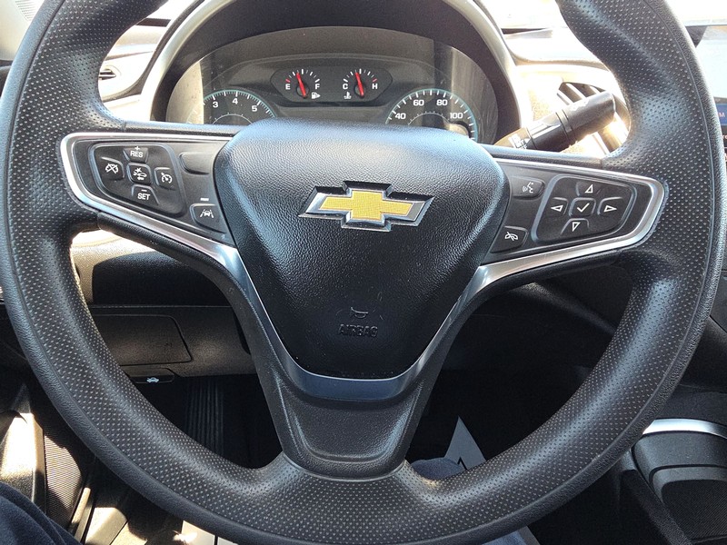 Chevrolet Malibu Vehicle Full-screen Gallery Image 13