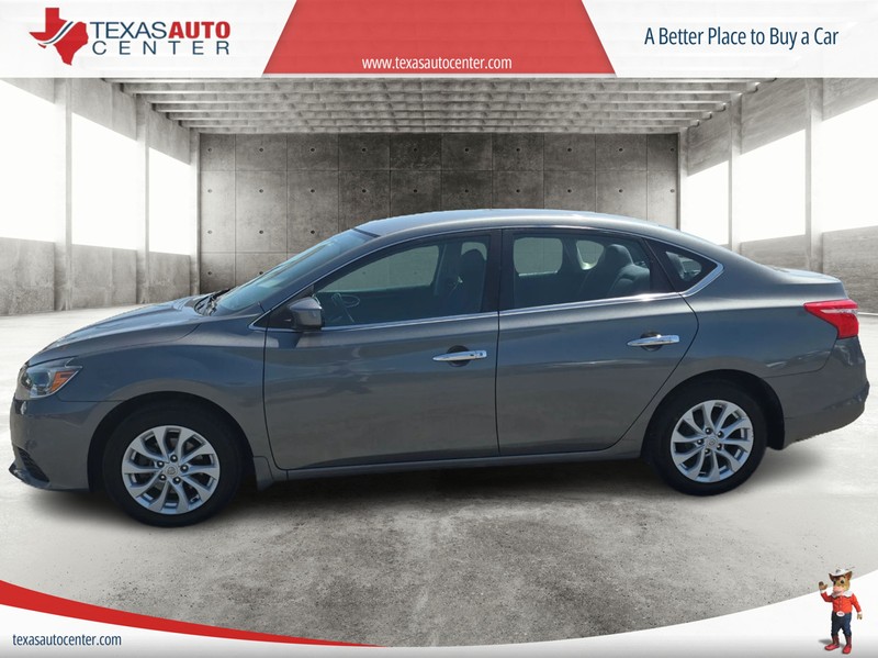 Nissan Sentra Vehicle Full-screen Gallery Image 5