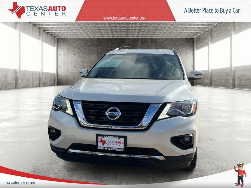 Nissan Pathfinder Vehicle Full-screen Gallery Image 3