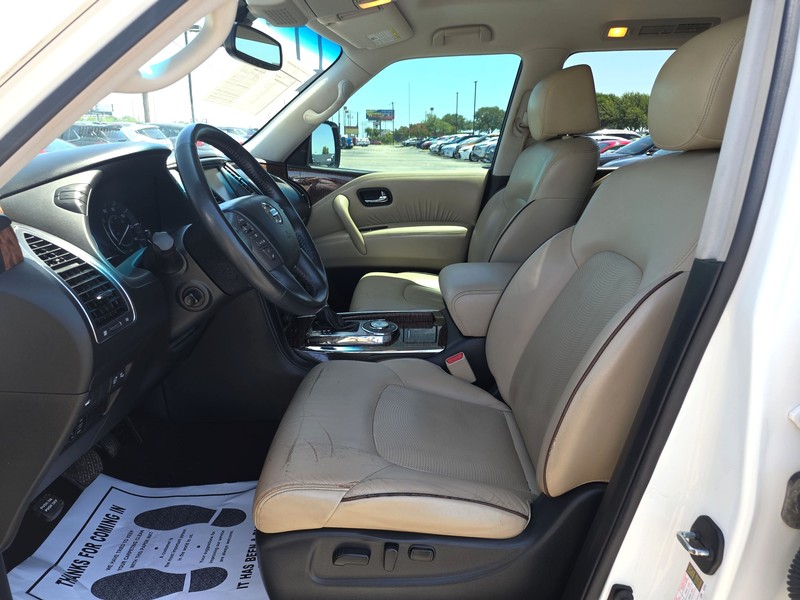 Nissan Armada Vehicle Full-screen Gallery Image 9