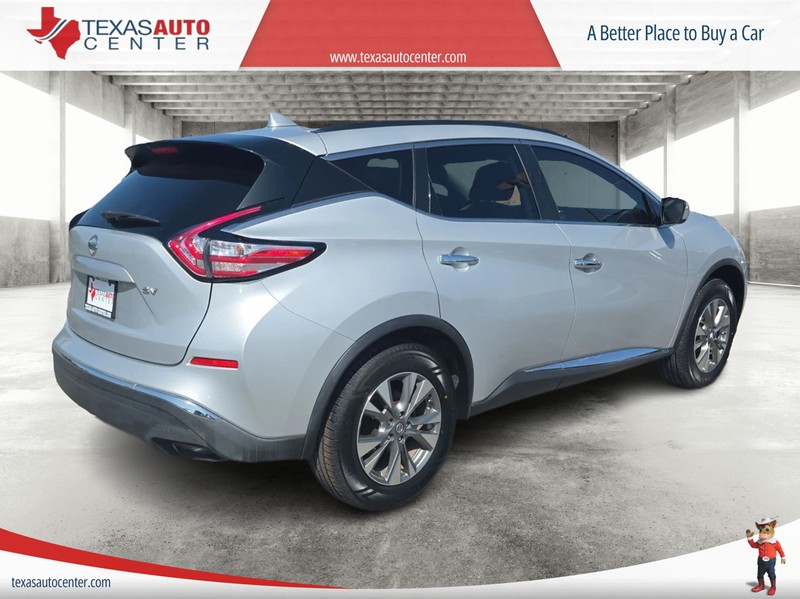 Nissan Murano Vehicle Full-screen Gallery Image 07