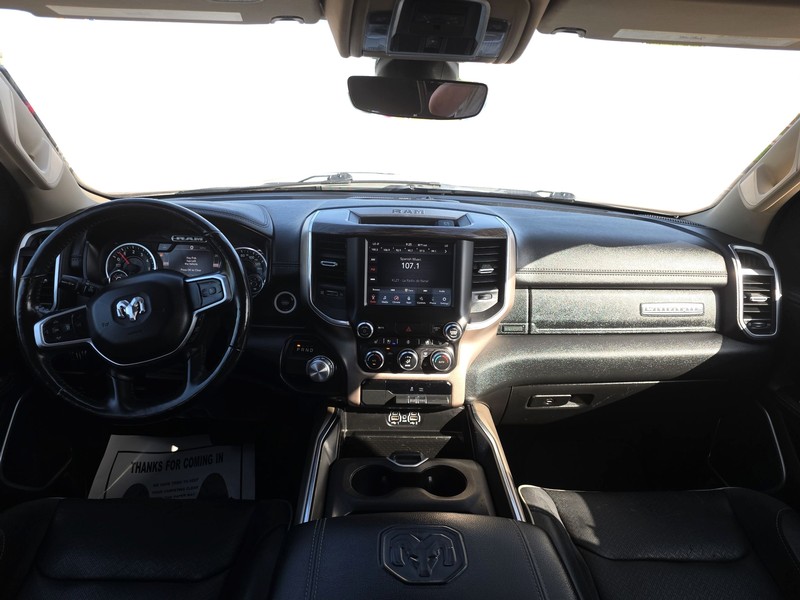 Ram 1500 Vehicle Full-screen Gallery Image 15