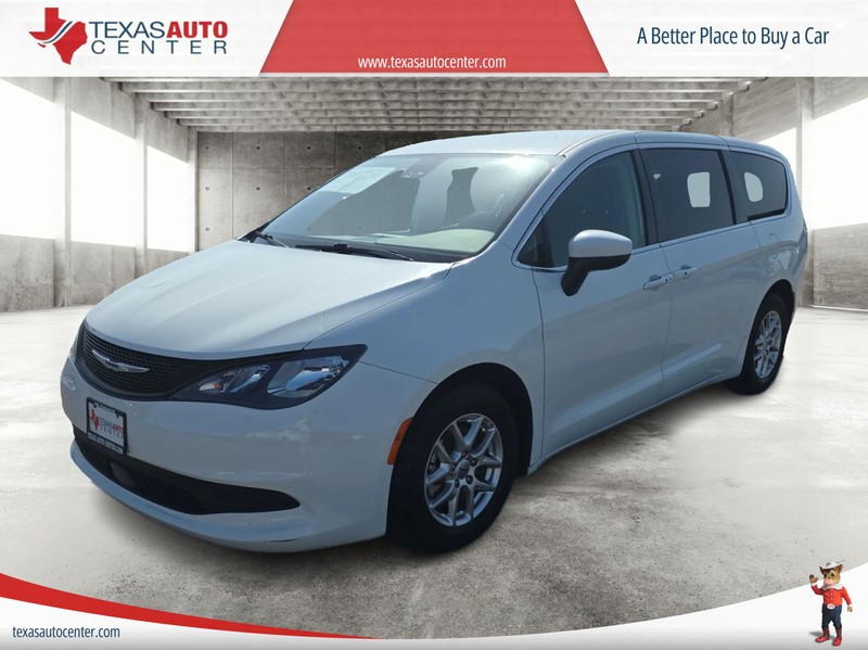 Chrysler Voyager Vehicle Full-screen Gallery Image 02