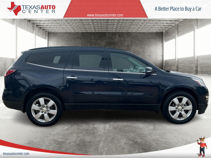 Chevrolet Traverse Vehicle Full-screen Gallery Image 04