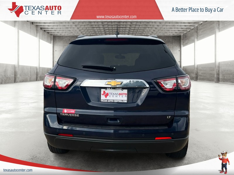 Chevrolet Traverse Vehicle Full-screen Gallery Image 06