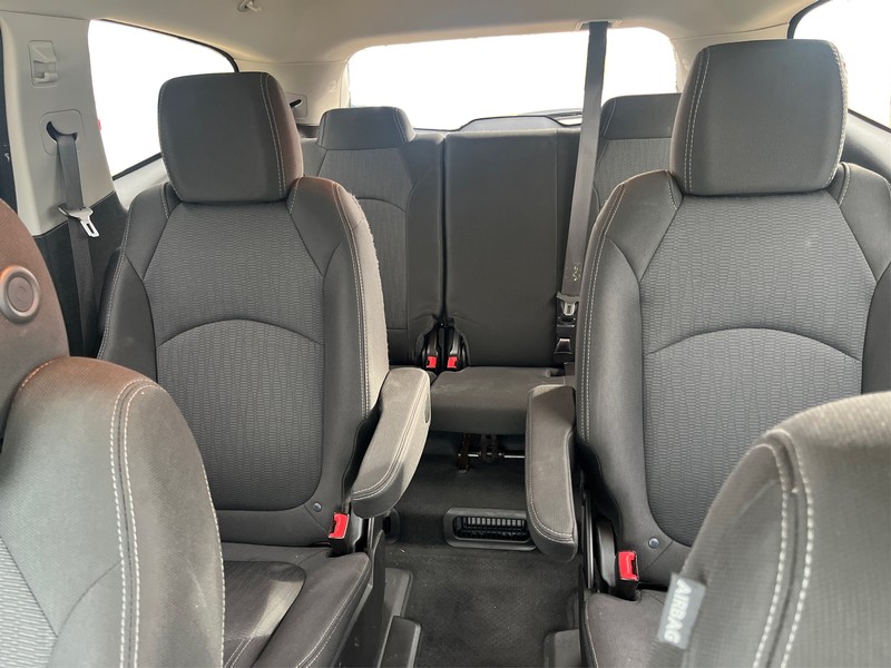 Chevrolet Traverse Vehicle Full-screen Gallery Image 13
