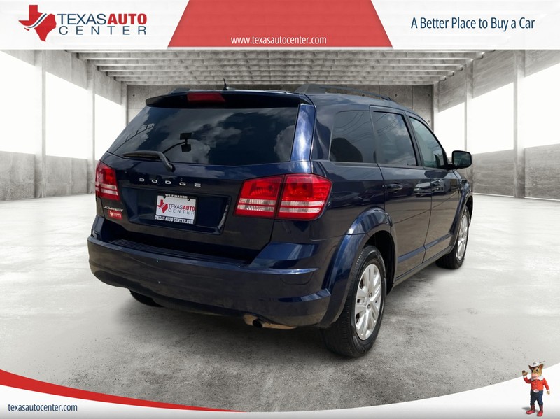 Dodge Journey Vehicle Full-screen Gallery Image 07
