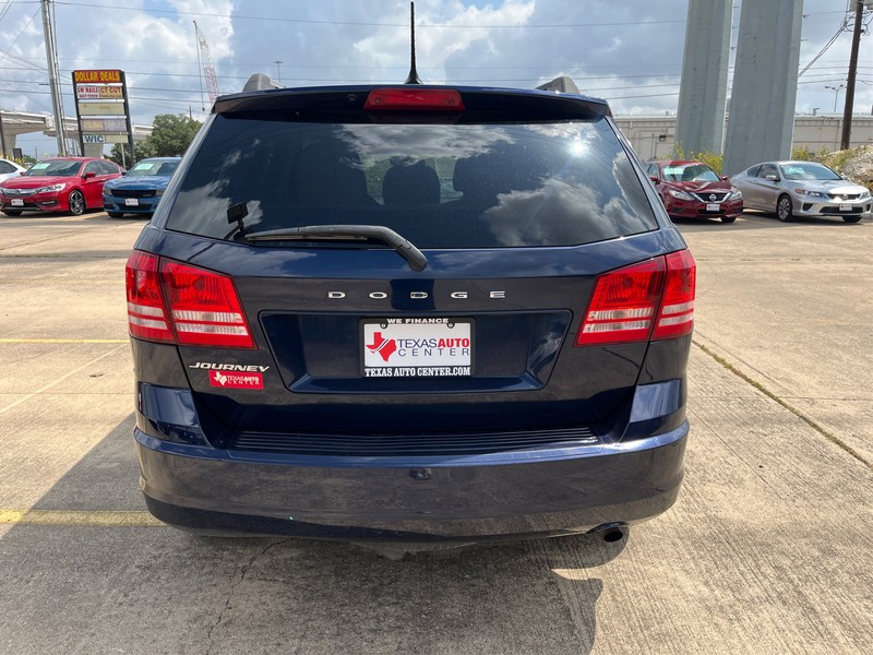 Dodge Journey Vehicle Full-screen Gallery Image 11