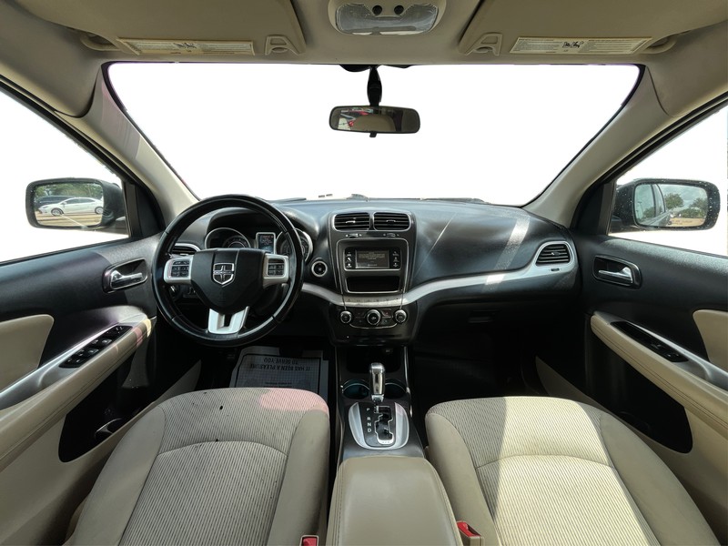 Dodge Journey Vehicle Full-screen Gallery Image 16