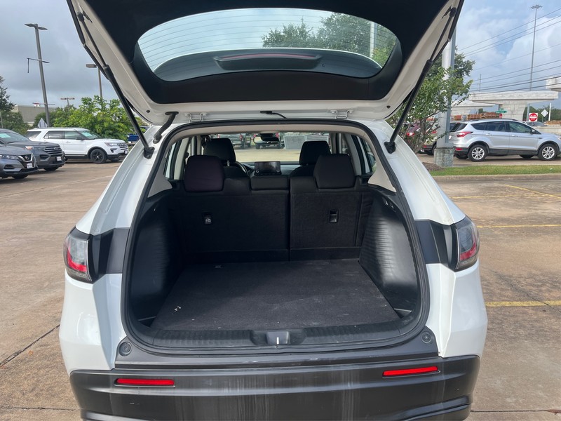 Honda HR-V Vehicle Full-screen Gallery Image 11
