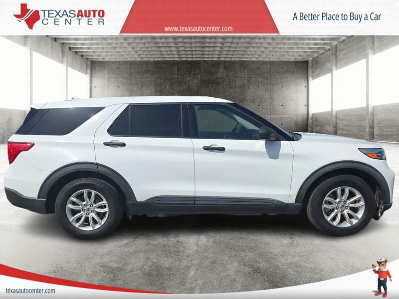 Ford Explorer Vehicle Full-screen Gallery Image 04