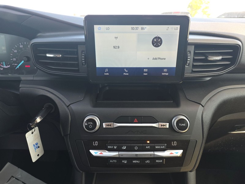 Ford Explorer Vehicle Full-screen Gallery Image 12
