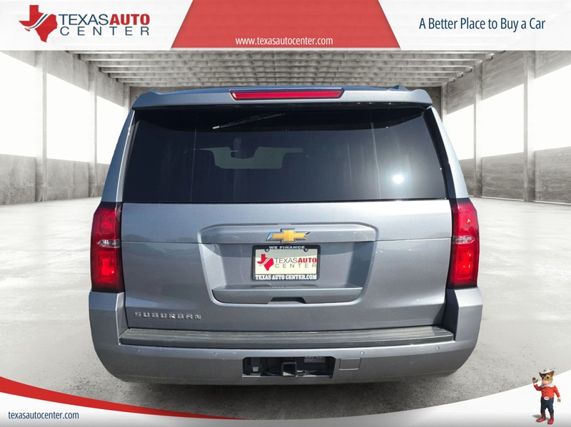Chevrolet Suburban Vehicle Full-screen Gallery Image 06