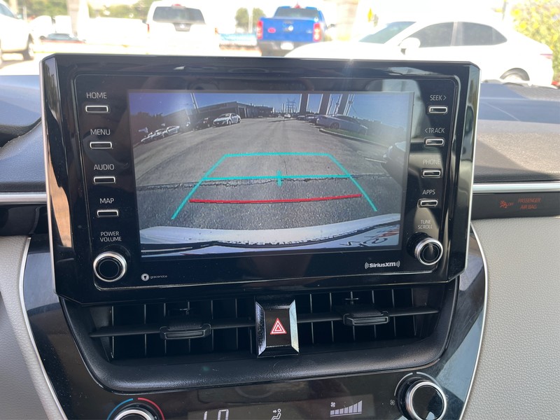 Toyota Corolla Vehicle Full-screen Gallery Image 17