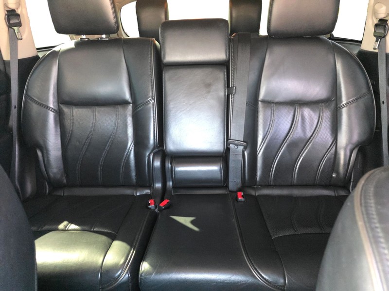 INFINITI QX60 Vehicle Full-screen Gallery Image 13
