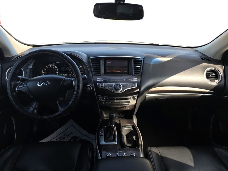 INFINITI QX60 Vehicle Full-screen Gallery Image 16