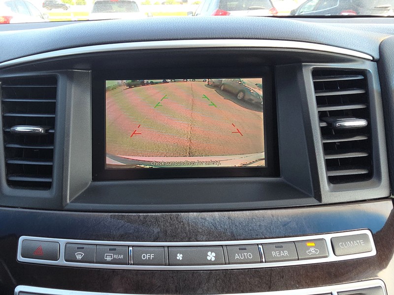 INFINITI QX60 Vehicle Full-screen Gallery Image 17