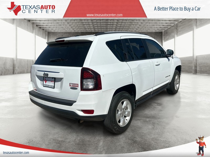 Jeep Compass Vehicle Full-screen Gallery Image 06