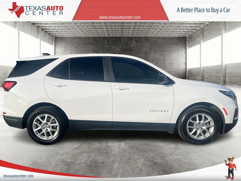 Chevrolet Equinox Vehicle Full-screen Gallery Image 04