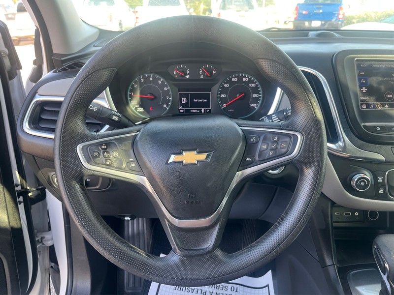 Chevrolet Equinox Vehicle Full-screen Gallery Image 14