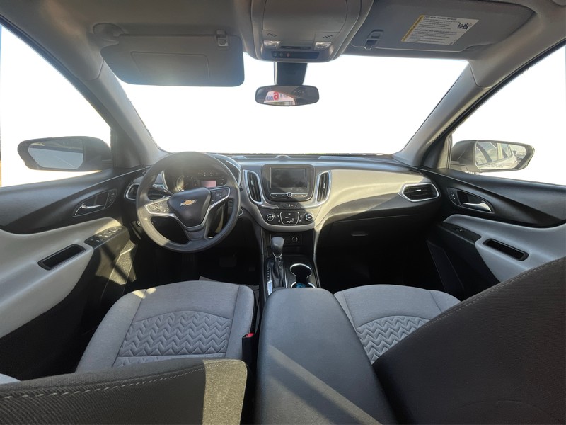 Chevrolet Equinox Vehicle Full-screen Gallery Image 16
