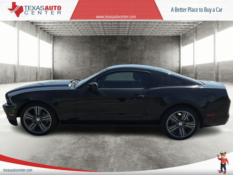 Ford Mustang Vehicle Full-screen Gallery Image 05