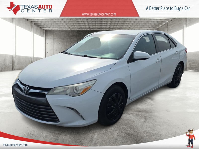 Toyota Camry Vehicle Full-screen Gallery Image 02