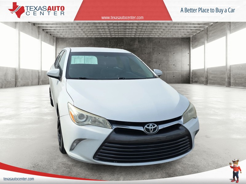 Toyota Camry Vehicle Full-screen Gallery Image 03