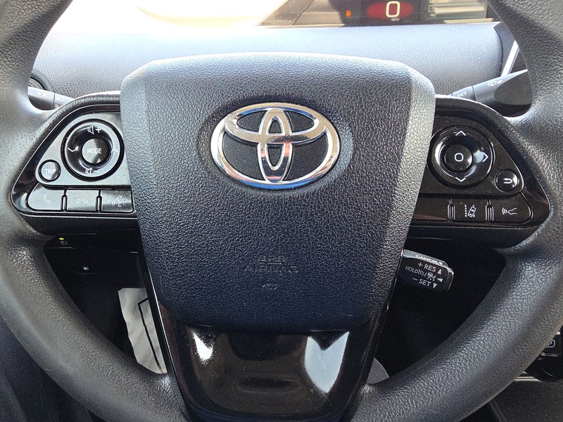 Toyota Prius Vehicle Full-screen Gallery Image 13