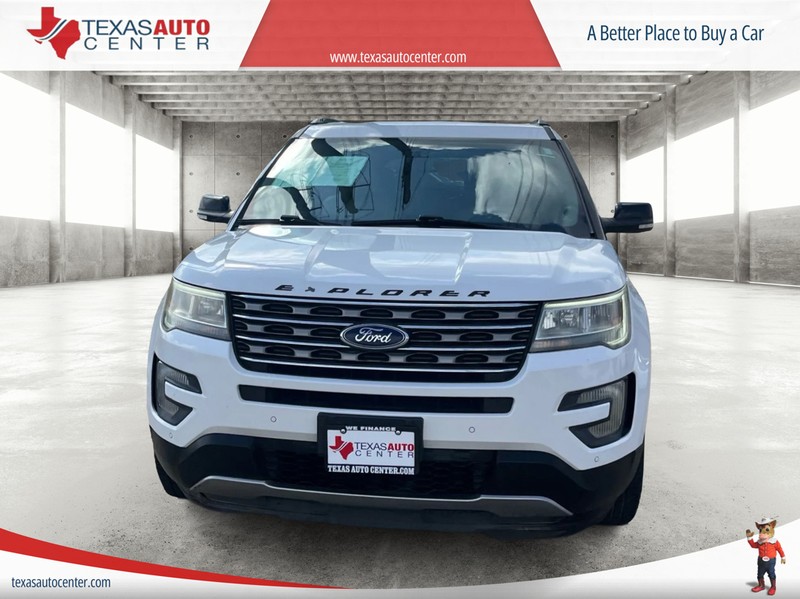 Ford Explorer Vehicle Full-screen Gallery Image 03