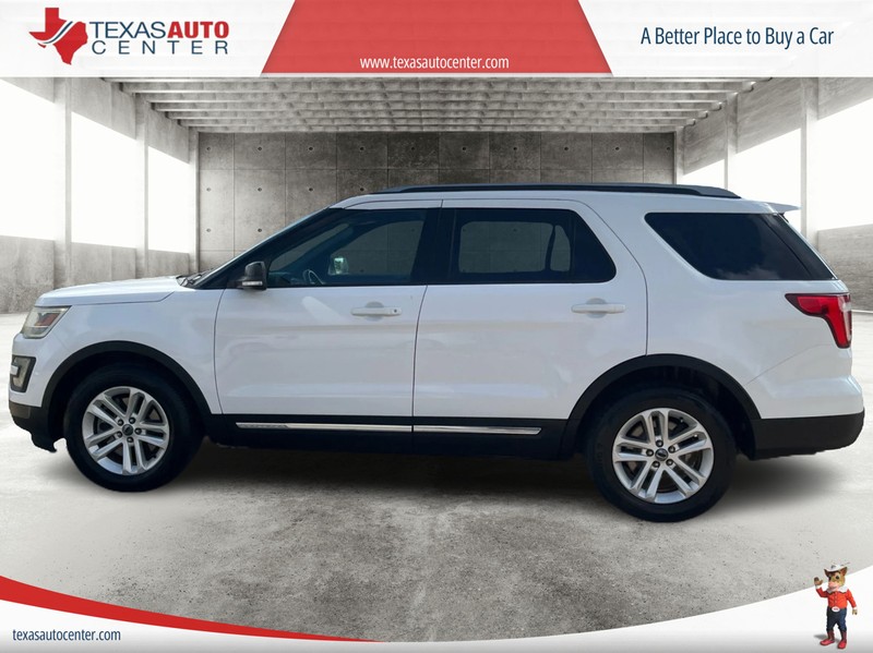 Ford Explorer Vehicle Full-screen Gallery Image 05