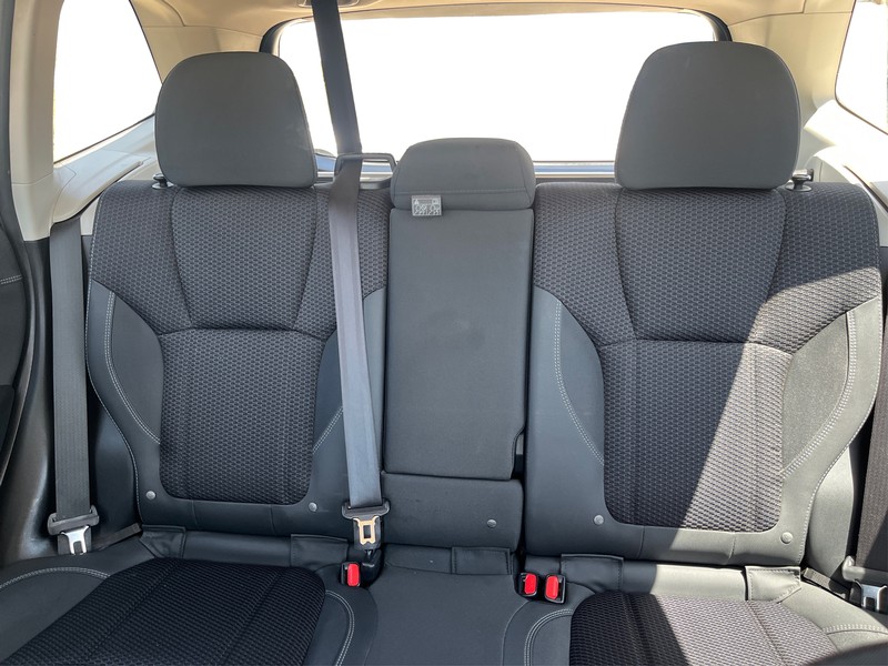Subaru Forester Vehicle Full-screen Gallery Image 13