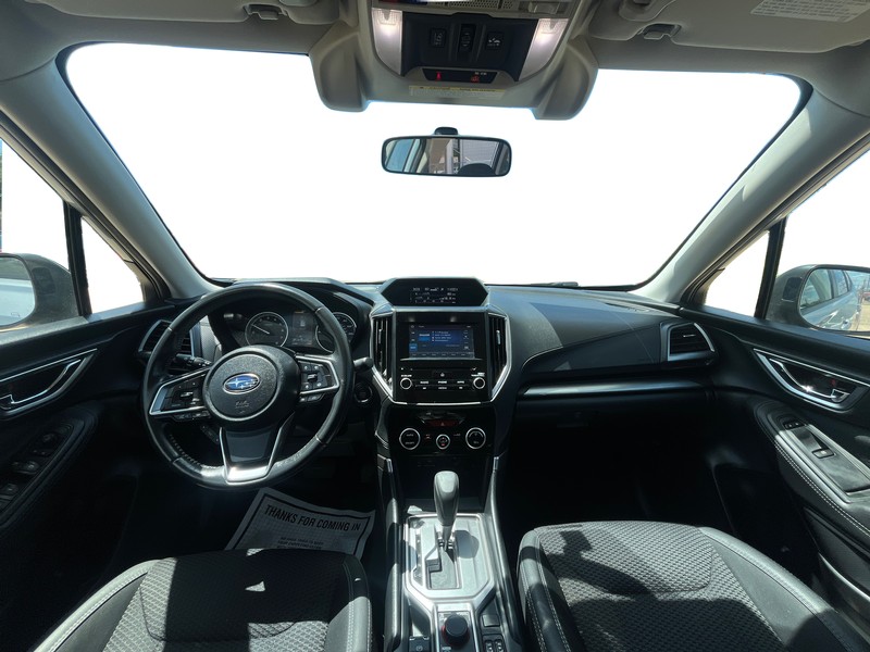 Subaru Forester Vehicle Full-screen Gallery Image 15