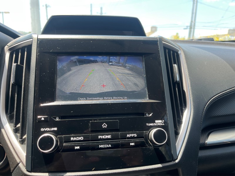 Subaru Forester Vehicle Full-screen Gallery Image 17