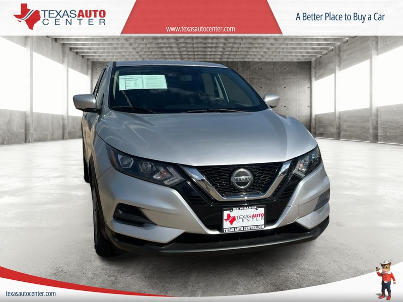 Nissan Rogue Sport Vehicle Full-screen Gallery Image 01