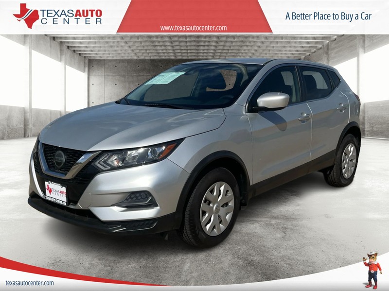 Nissan Rogue Sport Vehicle Full-screen Gallery Image 02