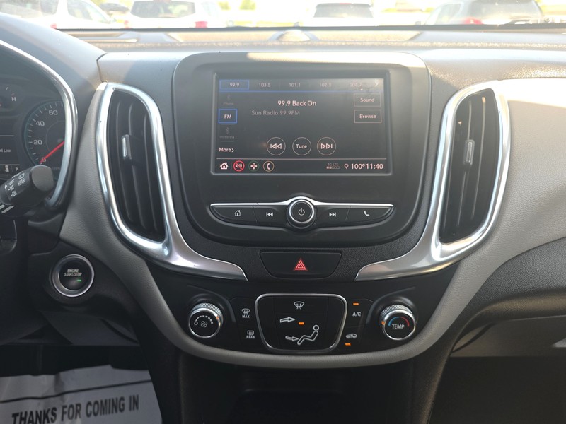 Chevrolet Equinox Vehicle Full-screen Gallery Image 12