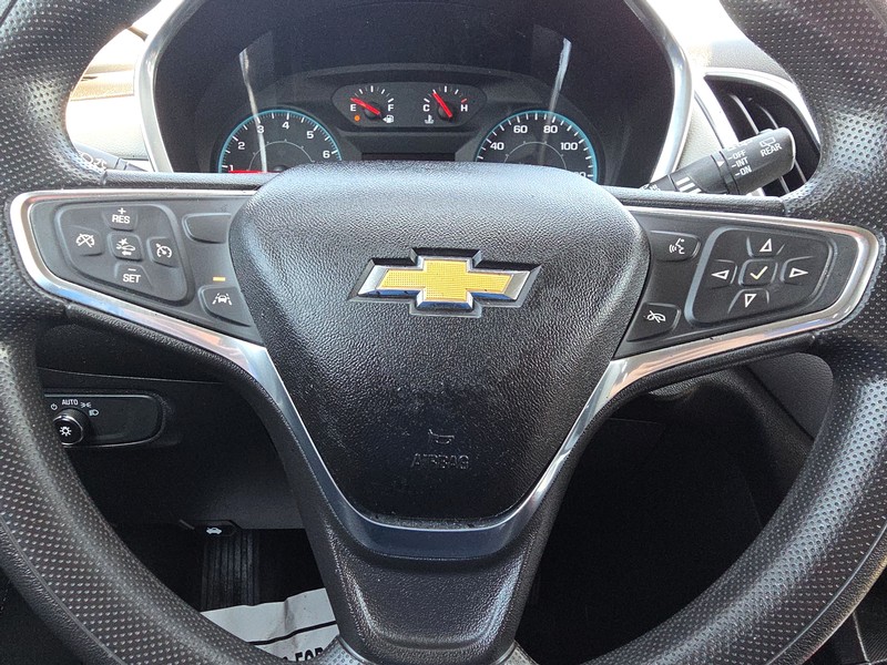 Chevrolet Equinox Vehicle Full-screen Gallery Image 14
