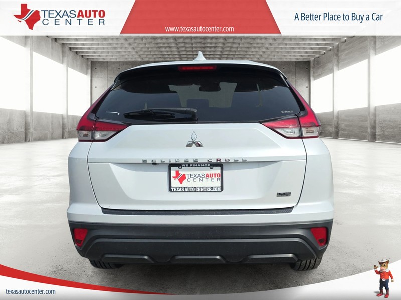 Mitsubishi Eclipse Cross Vehicle Full-screen Gallery Image 06