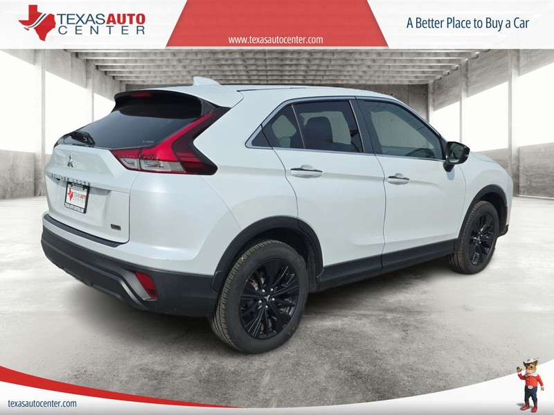 Mitsubishi Eclipse Cross Vehicle Full-screen Gallery Image 07