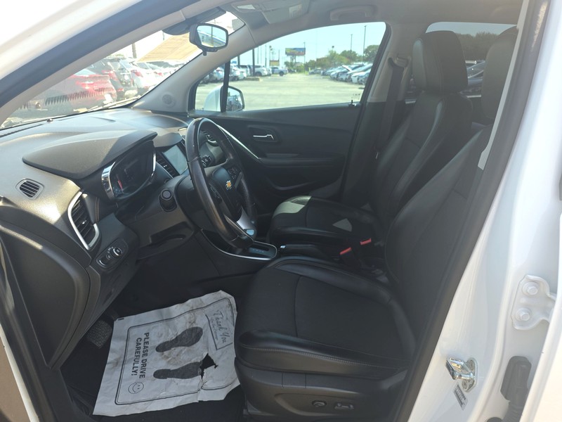 Chevrolet Trax Vehicle Full-screen Gallery Image 09
