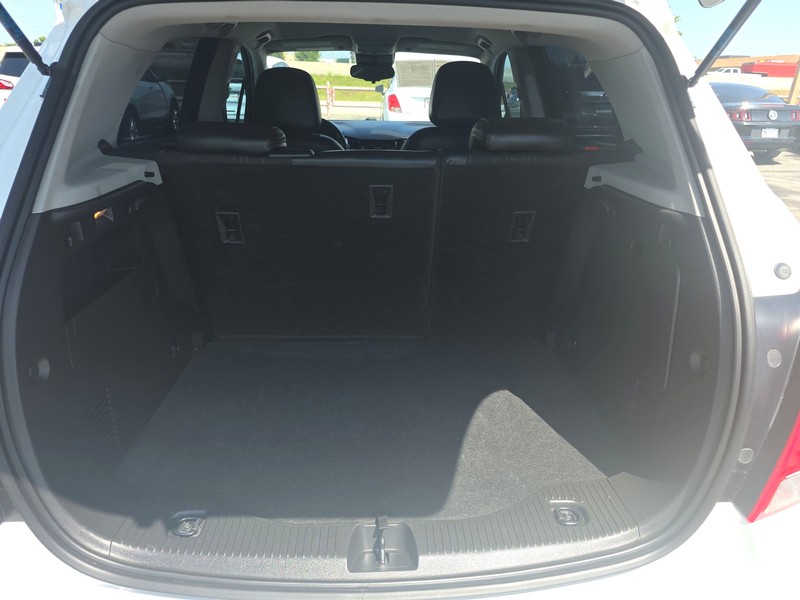 Chevrolet Trax Vehicle Full-screen Gallery Image 11