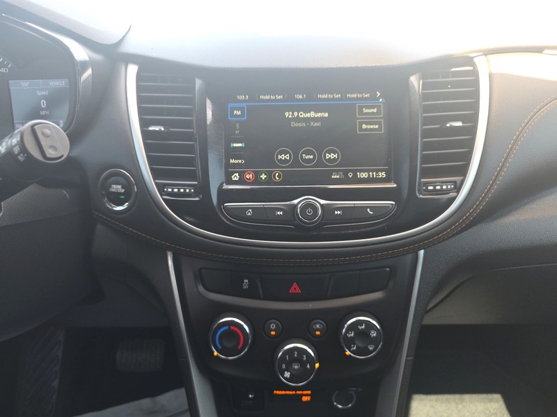 Chevrolet Trax Vehicle Full-screen Gallery Image 12