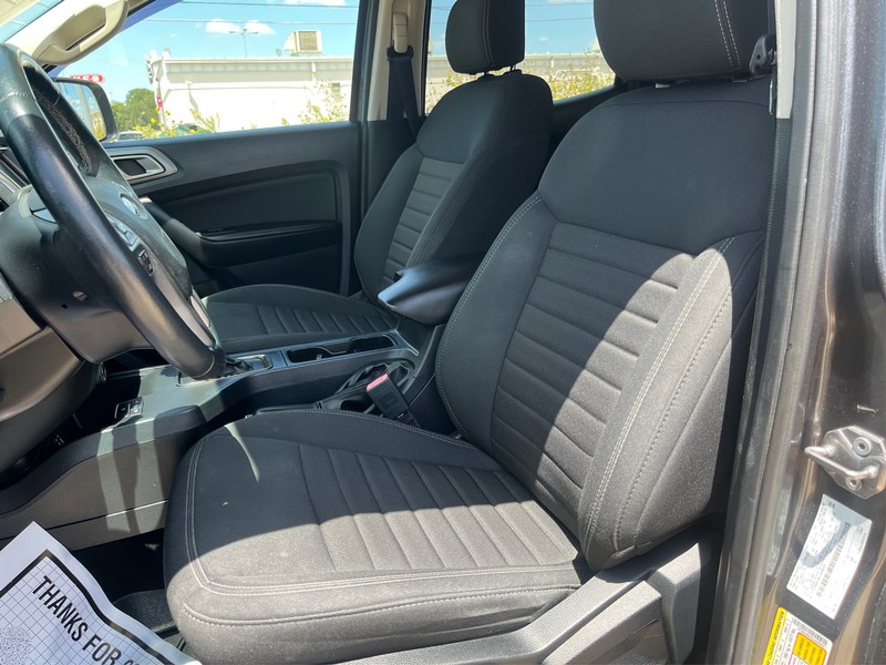 Ford Ranger Vehicle Full-screen Gallery Image 09